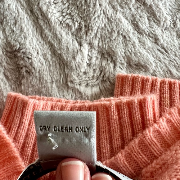 Final Price - Sutton Studio - 100% Cashmere Crew Neck Cable Knit Sweater - Picture 6 of 6